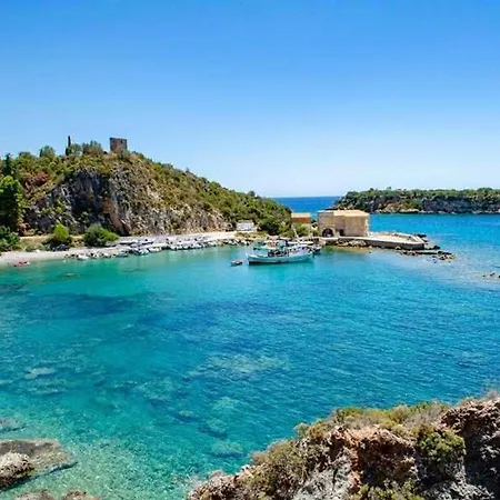 Kastro Aggeliki * Kardamyli